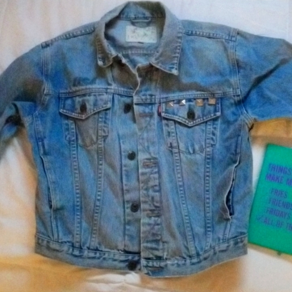 Woman's Denim jean jacket medium